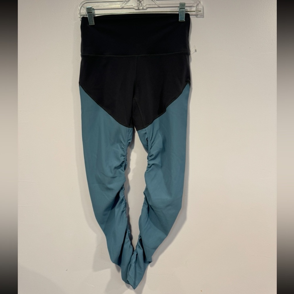 Gray and blue Zyia active parallel‎ lux leggings